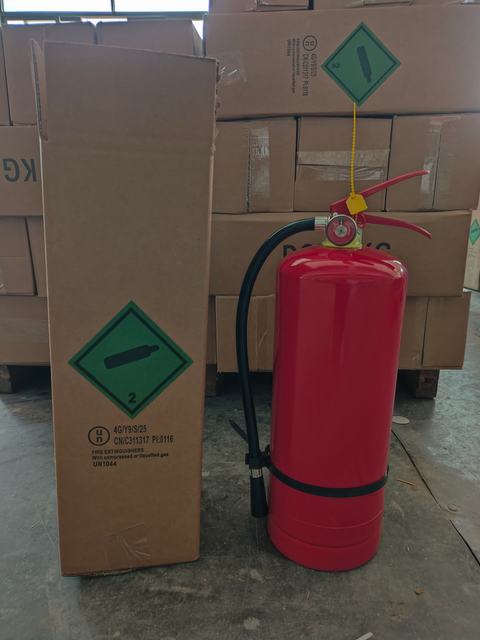 6 kg Trockenpulver Feuerlöscher für Holz mit Messingventil