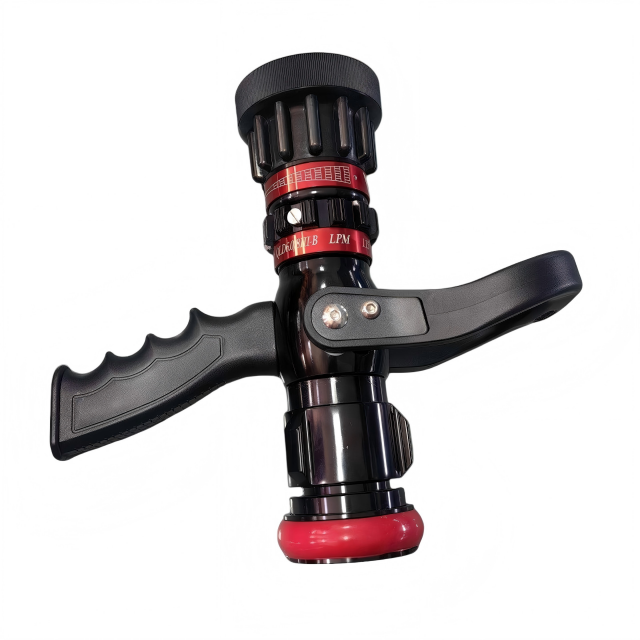 Einstellbarer Hochdruck-Sprühstrahl für die Brandbekämpfung bei Waldbränden. Machino-Kupplung