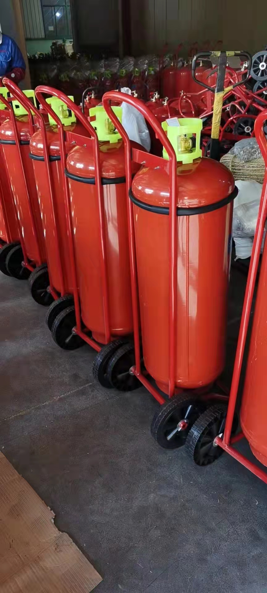 50 kg Trockenpulverlöscher